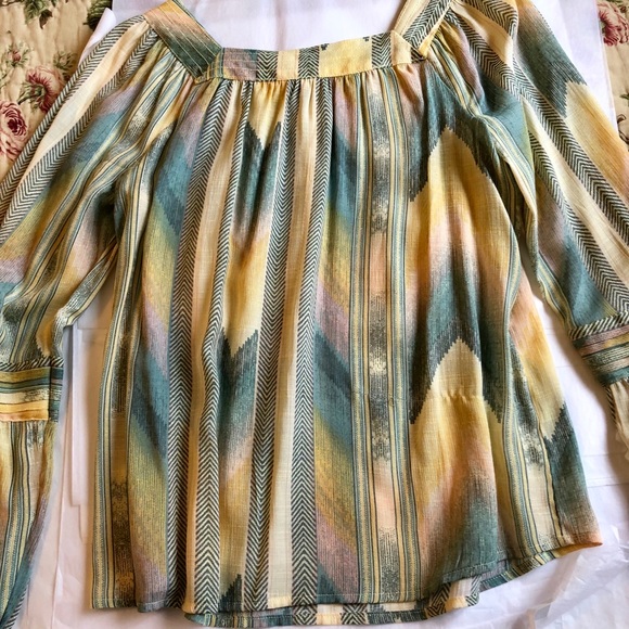 Lauren Conrad  Blouse NWOT - Picture 7 of 7